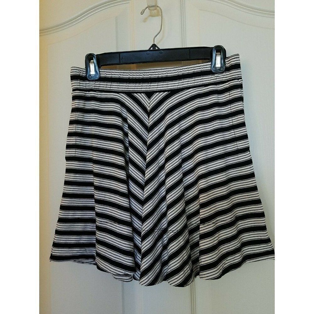 Ann Taylor LOFT Skirt Full Flare Striped Black White Elastic Waist Pull On XS
